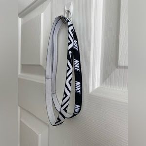 2 Pack of Nike Athletic Headbands